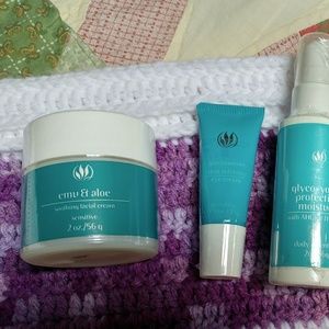 Glucosamine skin care products